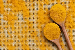 Read more about the article پاک کردن لکه زردچوبه از روی فرش